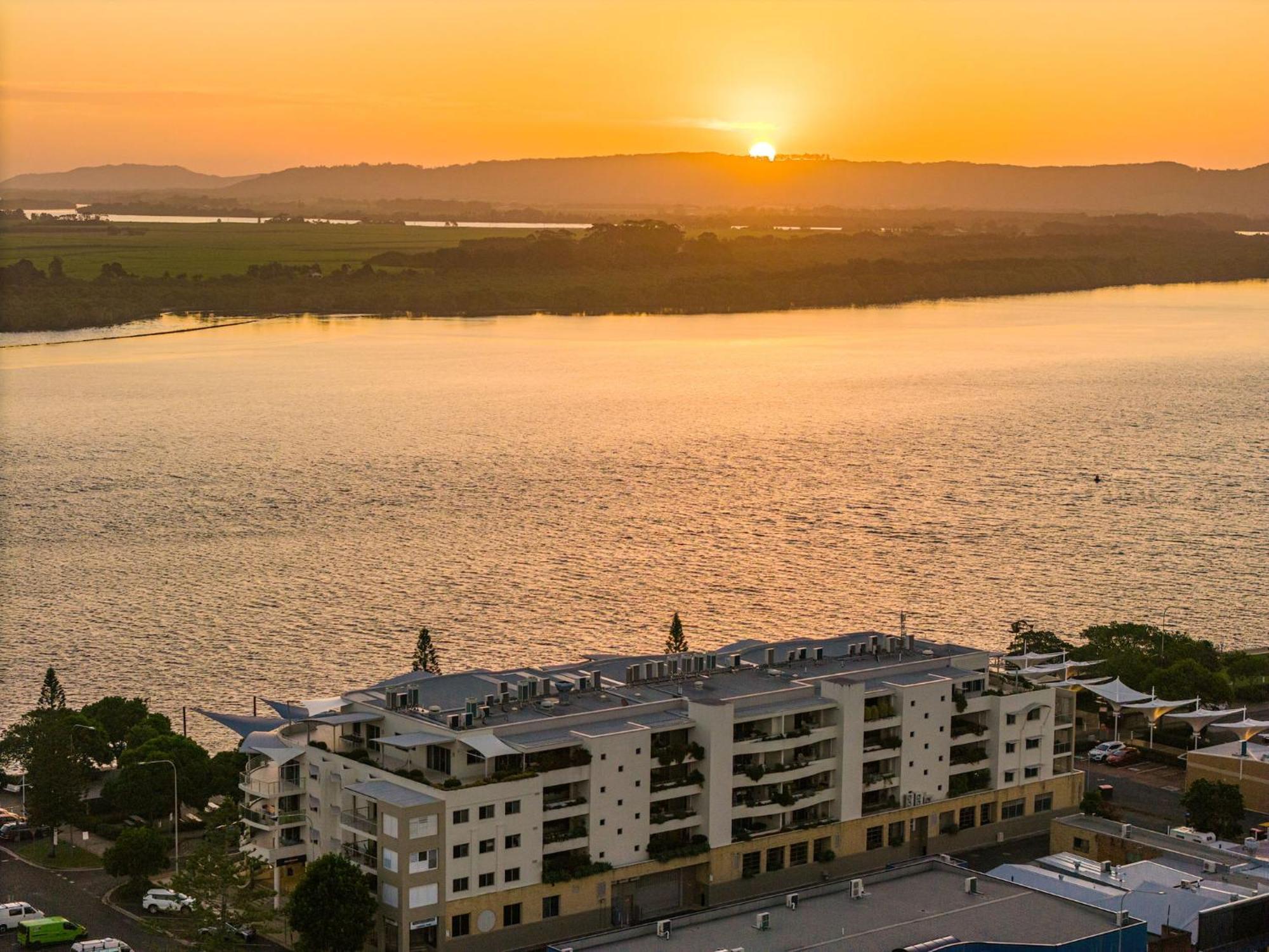 ริเวอร์ไซด์ ฮอลิเดย์ อพาร์ตเมนท์ Aparthotel บัลลินา ภายนอก รูปภาพ